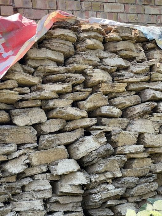 Тезек в мешках упокованый