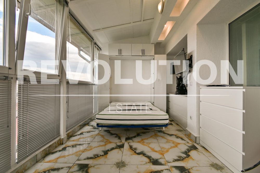 Дава се под наем Двустаен апартамент в София, Лозенец - 60 кв.м за 640 € - Снимка #4