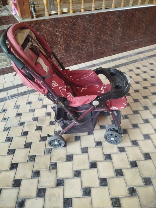 Болалар аравачаси. Ишлатилган, лекин хамма жойи бутун