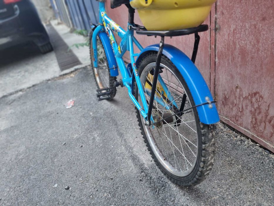 Продавам детско колело