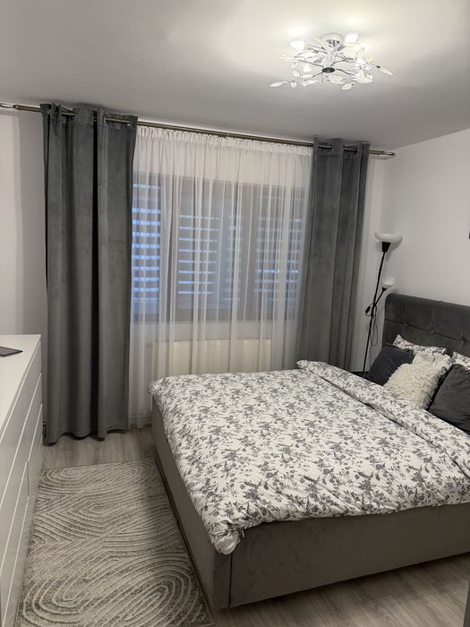 Vand apartament 2 camere mobilat și utilat, renovat recent