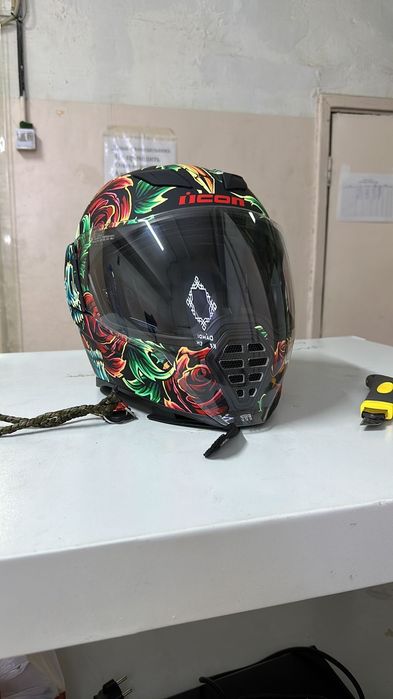 Шлем Icon , в идеале