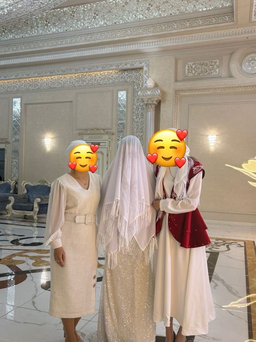 Нарядное платье