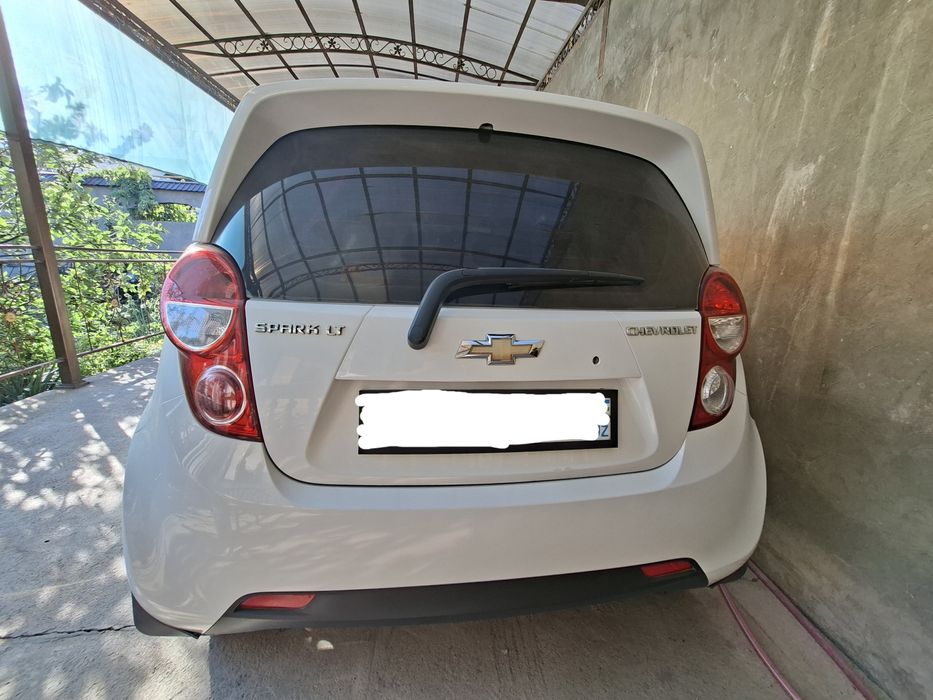 Chevrolet Spark  2