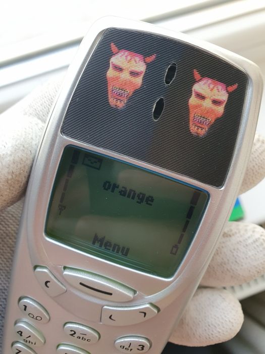 Nokia 3310 Dracula Holographic!