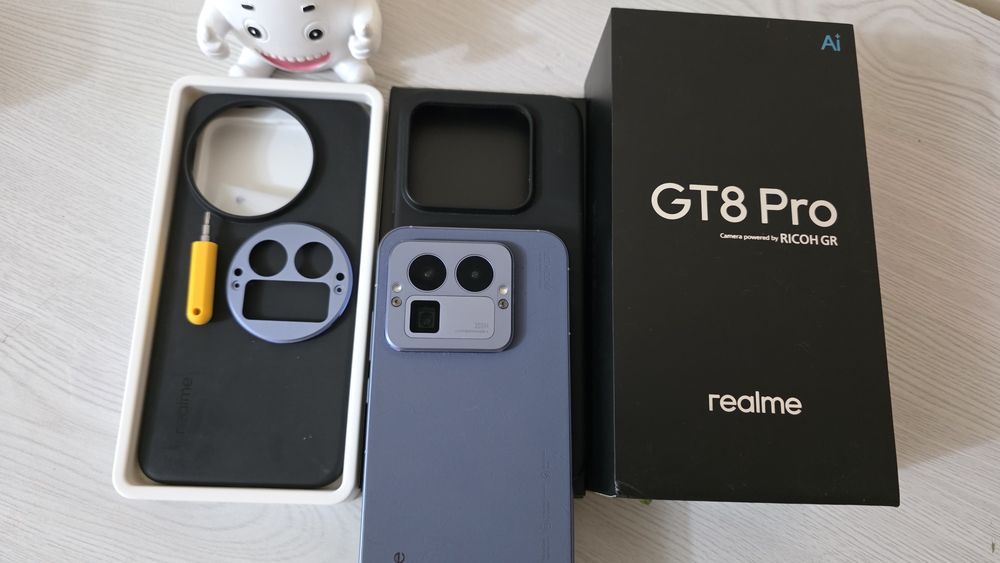 Realme GT8 Pro в наличии