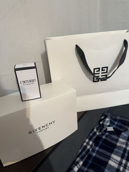 Продам Givenchy L’Interdit Eau de Parfum 10 мл +