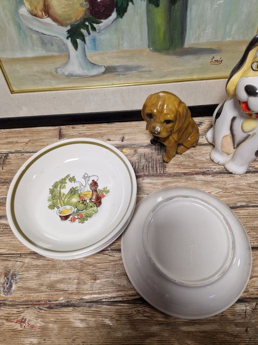 Чинии и купи за сервиране