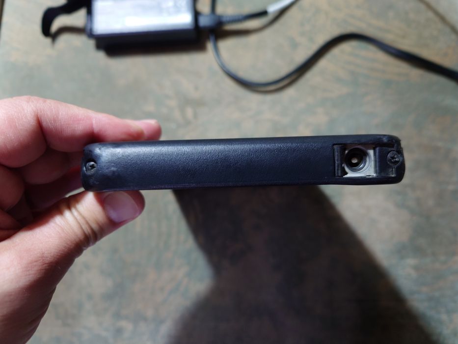 Tableta Panasonic FZ-M1 pentru diagnoza auto