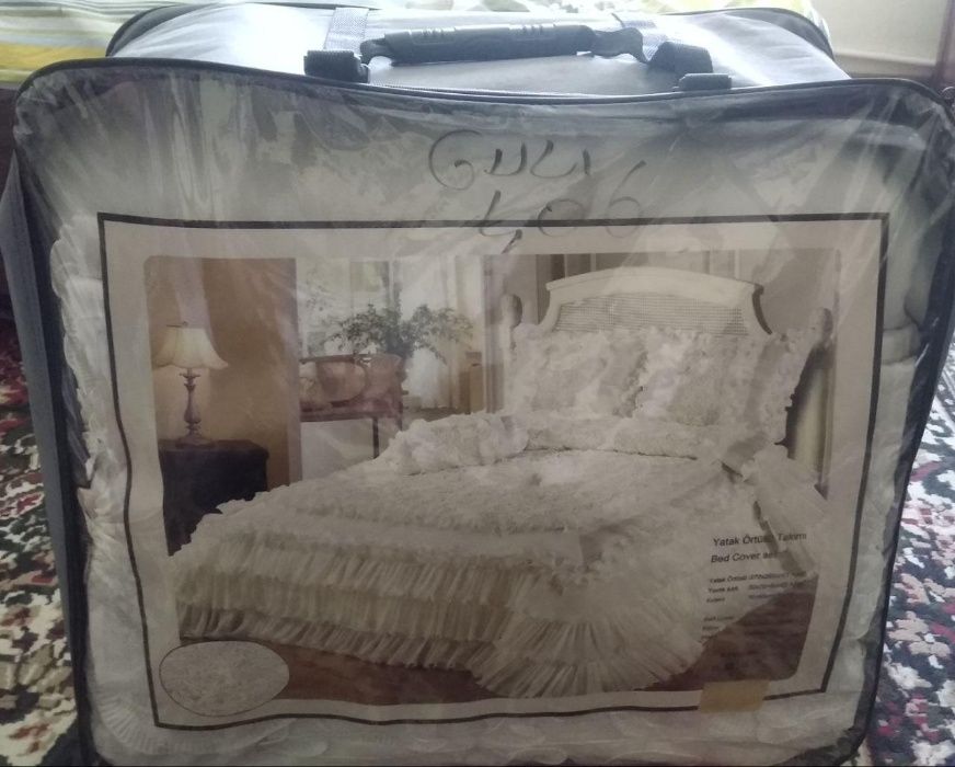 Покрывало свадебное.