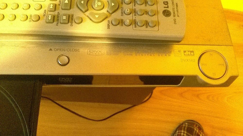dvd player LG model dvx162