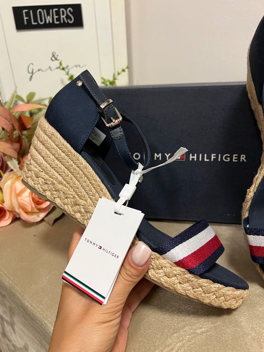Нови с етикет дамски сандали Tommy Hilfiger