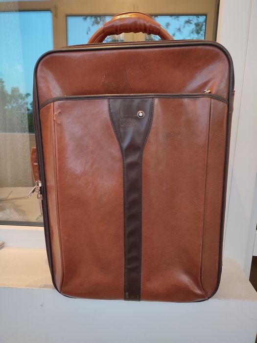 Продам советские чемоданы