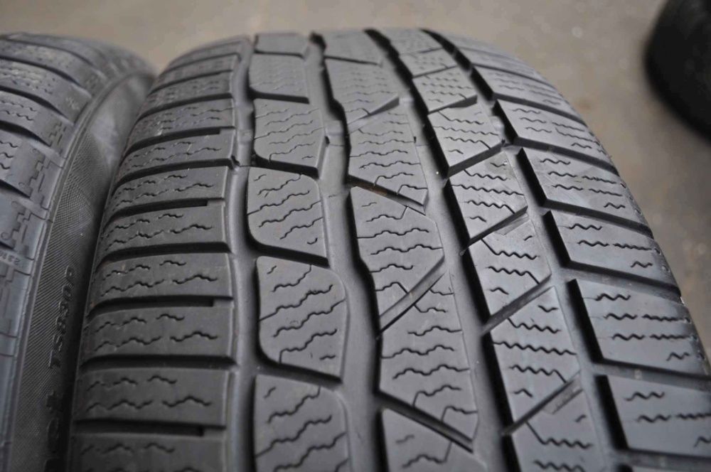 Anvelope Iarna 225/50 R18 CONTINENTAL ContiWinterContact TS830P 99H
