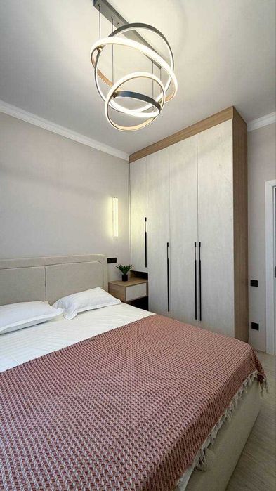 Яшнабад ул Фаргона Йули 2х ком 50м2 Голден хаус;