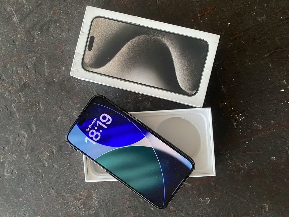 Айфон 15 про мах