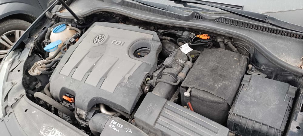 Volkswagen Golf VI 1.6TDI CAY 2008-2013г. на части