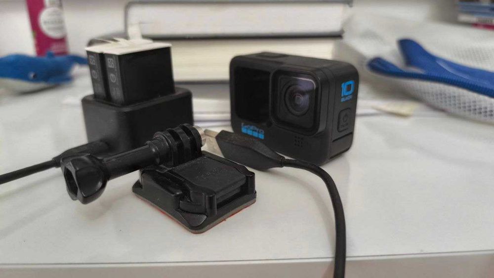 GoPro HERO10 Black + 2 резервни батерии