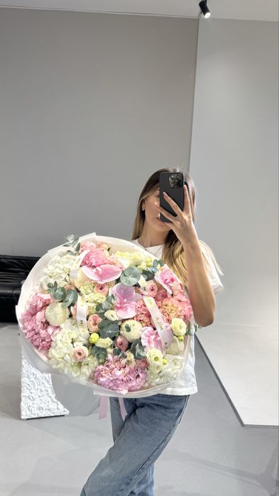 Букет цветов продается