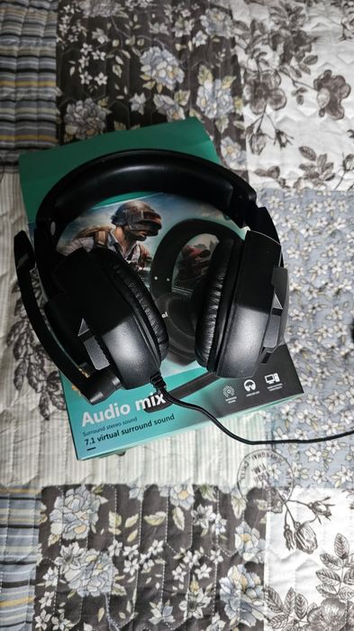 Продам наушники игровые.