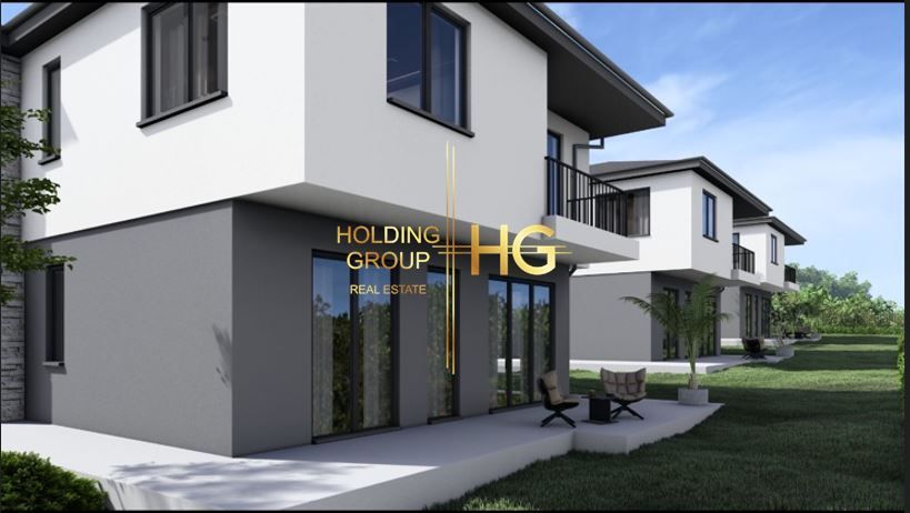 Къща в Варна-м-т Боровец - север площ 174  кв.м