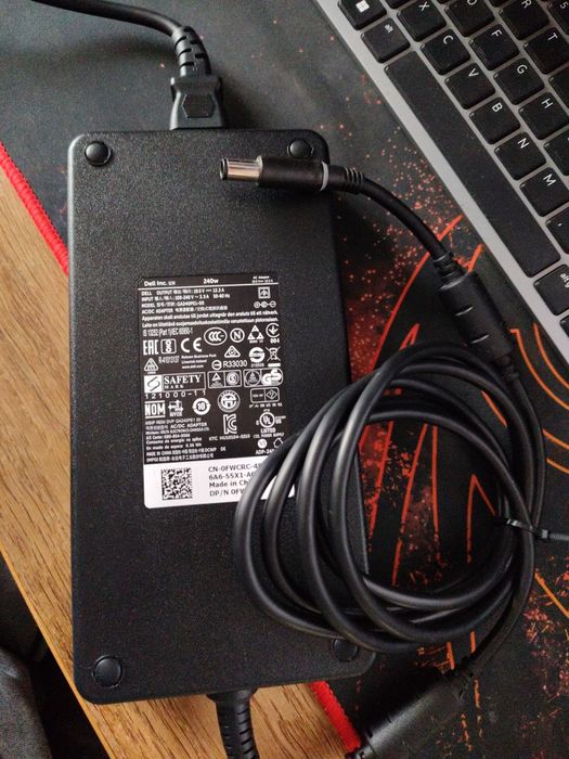 Încărcător Original Dell 240W 19.5V 12.3A