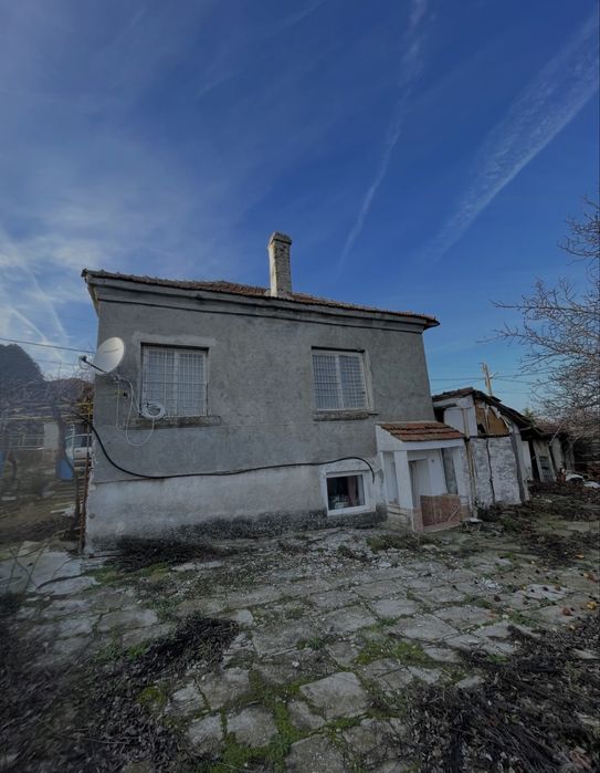 Продава се Къща в Бургас, Меден рудник - зона Б - 60 кв.м за 700 €/кв.м - Снимка #1