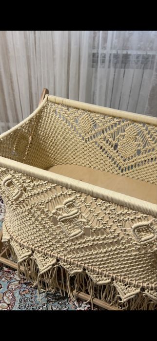 Бесік качеля өз қолыммен тоқылған