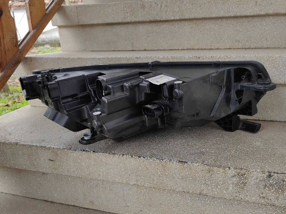 Фар Skoda Octavia 4 LED ляв / Фар Шкода Октавиа 4 Оригинален