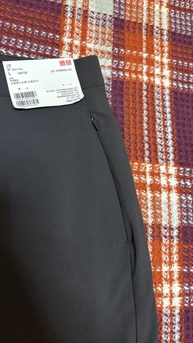 UNIQLO: Непродуваемые брюки женские