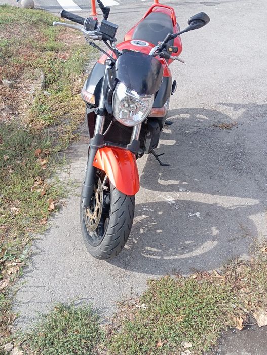 Vând Suzuki Gsr 600