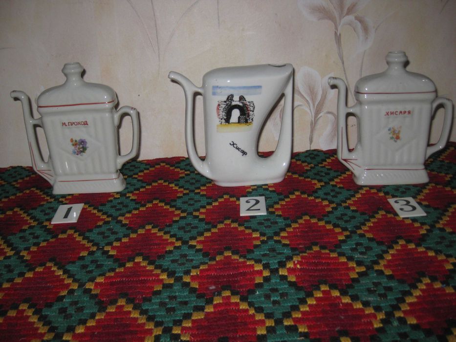 Всяка снимка, по 8 Евро.
Пращам по Еконт.