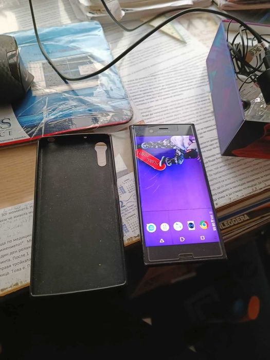 SONY XPERIA XZ с чисто нова батерия
