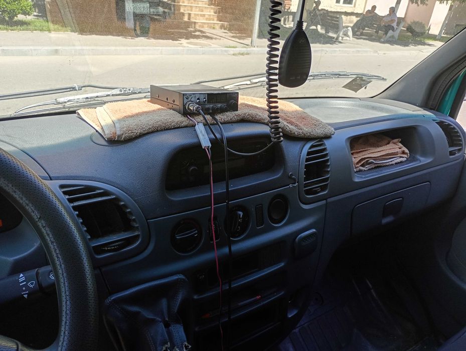Camioneta cu prelata