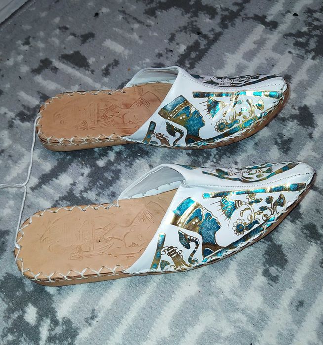 Тапочки на девочку новые р.35