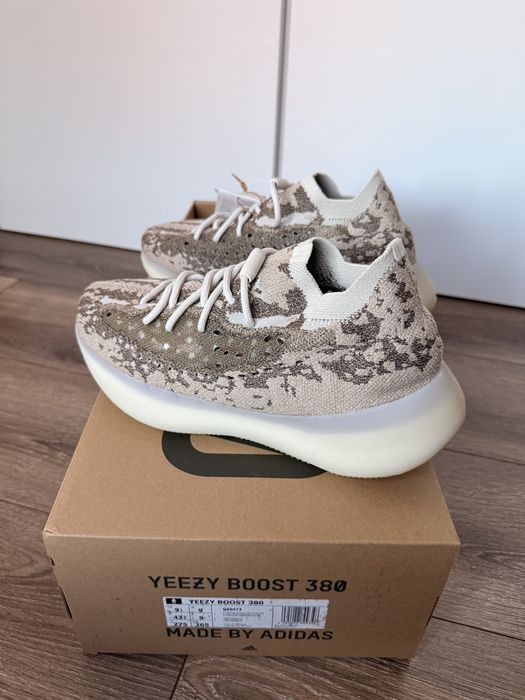 adidas Yeezy Boost 380 Pyrite - нови с кутия - 43 1/3