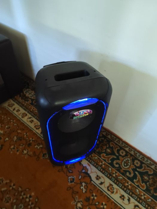 Продам калонку 200 ватт на аккумуляторе