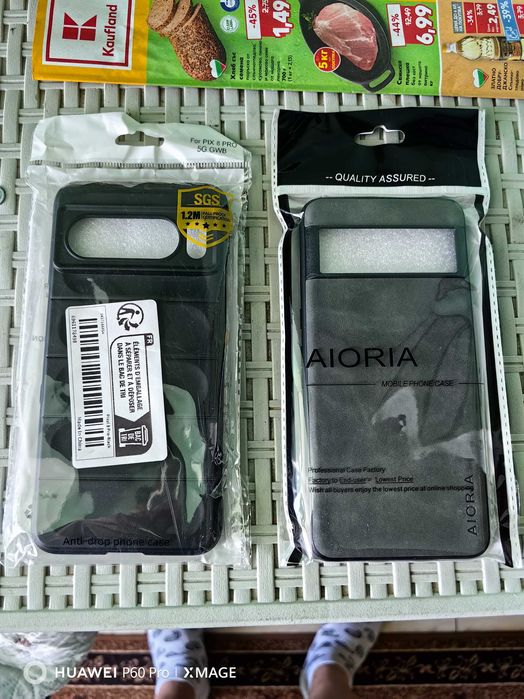 Продавам два кейса за google pixel 8pro