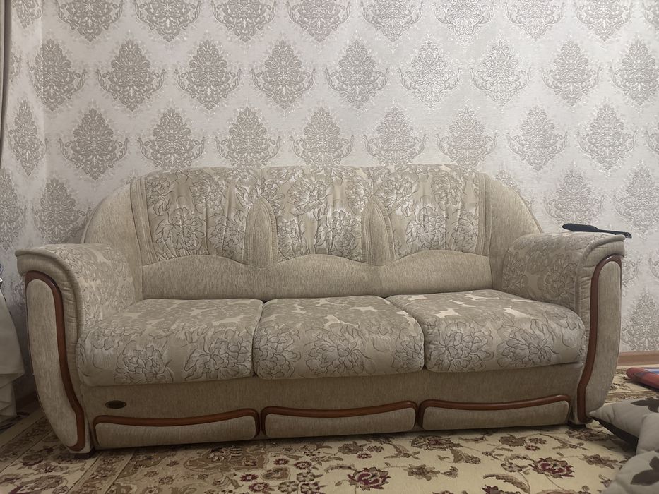 Продаеться два дивана раскладных