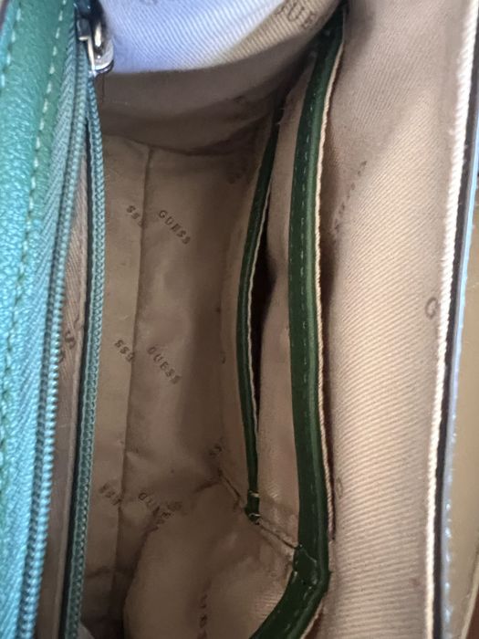 Дамска чанта Guess