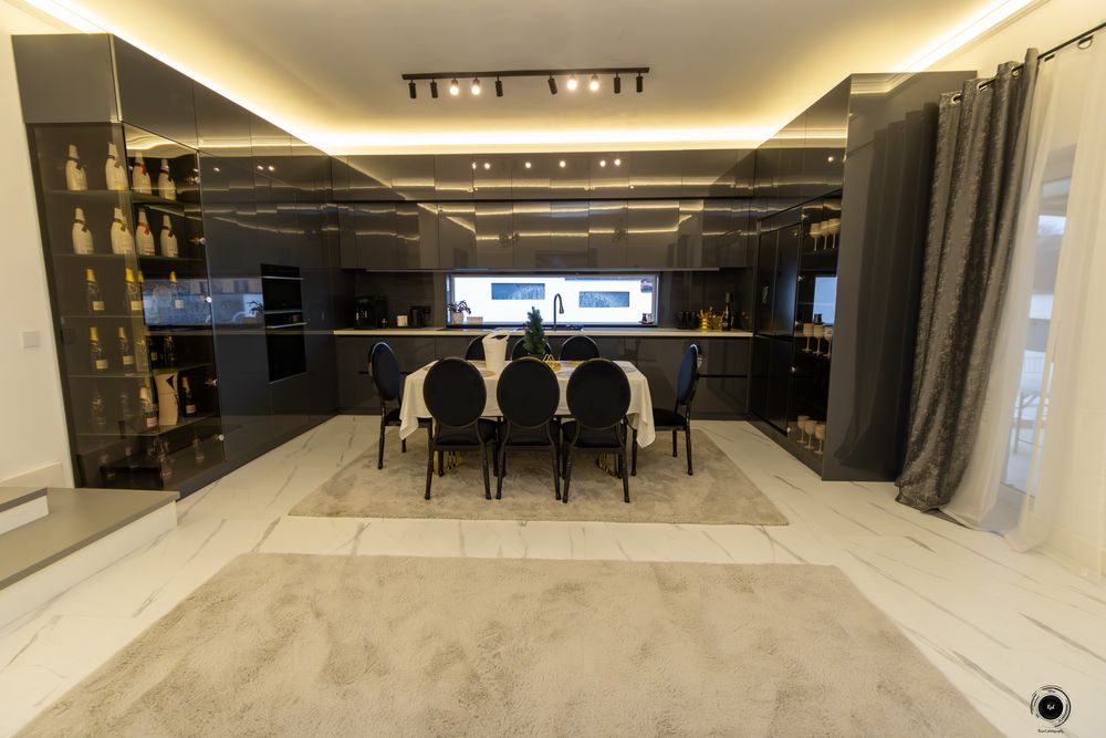 Paste 2026 Vila cu piscina interioara si jacuzzi inchiriere intergrala