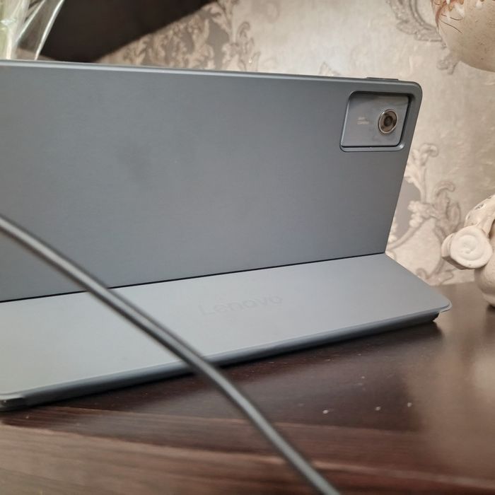 Продам планшет Леново