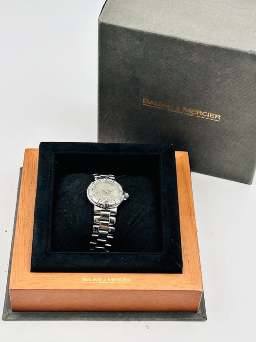 Дамски ръчен часовник Baume et Mercier