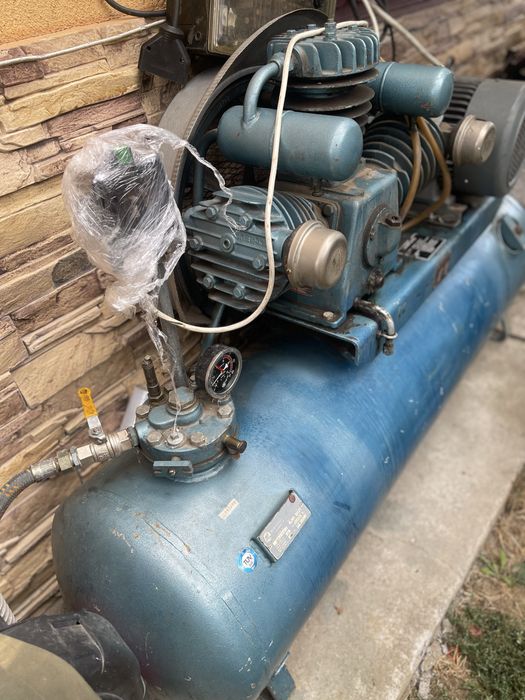 Компресор 300 литра