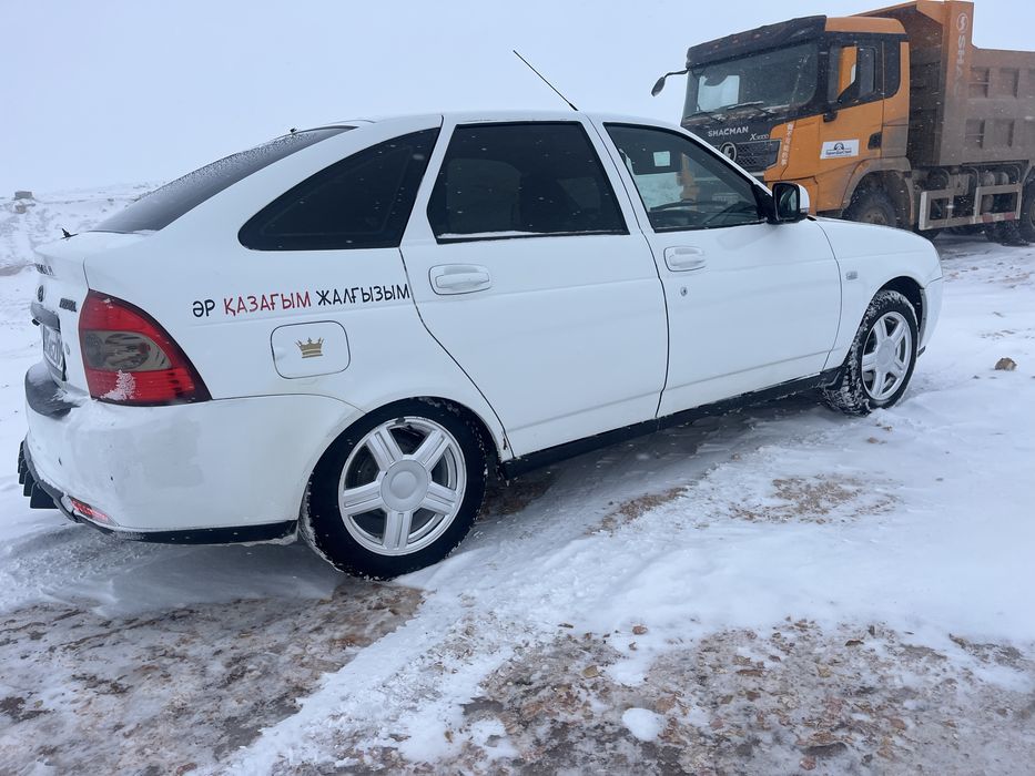 Продам приора 2 люкс