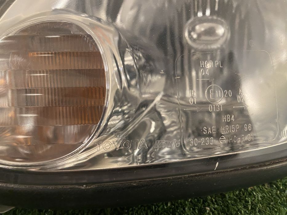 Фары на лексус и тойоту