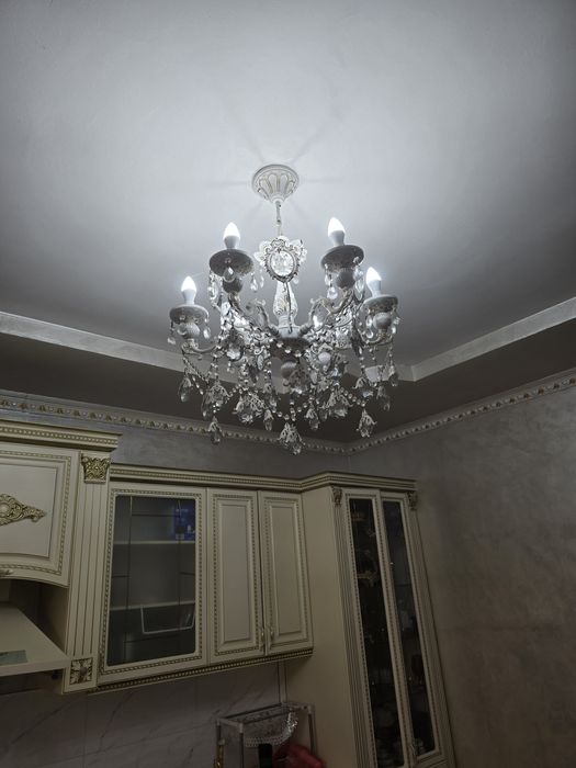 Люстры  бежевая  люстра белая