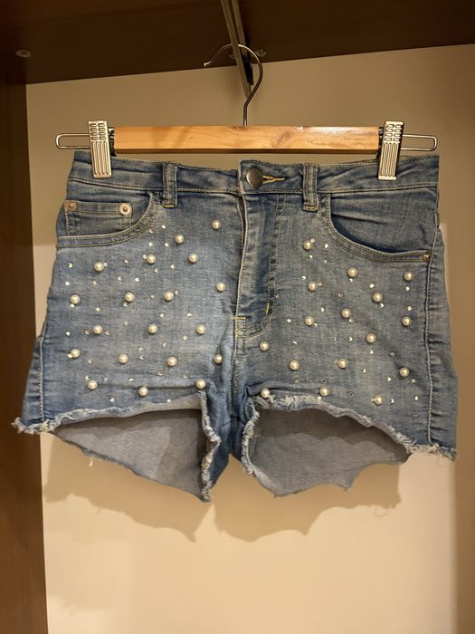 Къси дънкови панталонки с камъни и перли