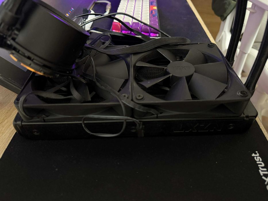 nzxt kraken 240 mm AIO водно охлаждане