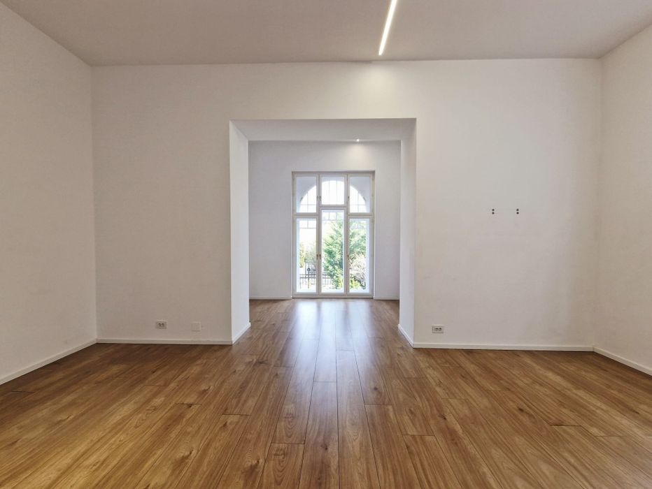 Vand pachet laminat 39 mp, 12mm grosime, 2003x245mm